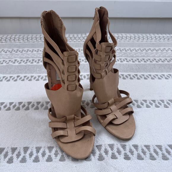 Steve Madden Tan Stiletto Heels Strappy Open Toe Madelia Women's 7 Cage Ankle - Picture 1 of 9